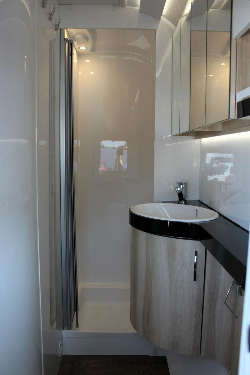 Hobby DE LUXE 495 WFB - Zdjęcie 19