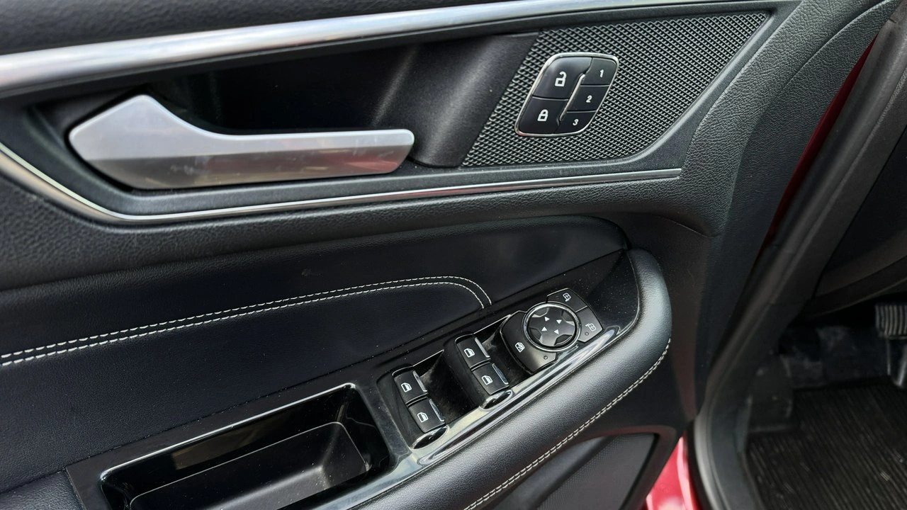 Ford Edge - Zdjęcie 10