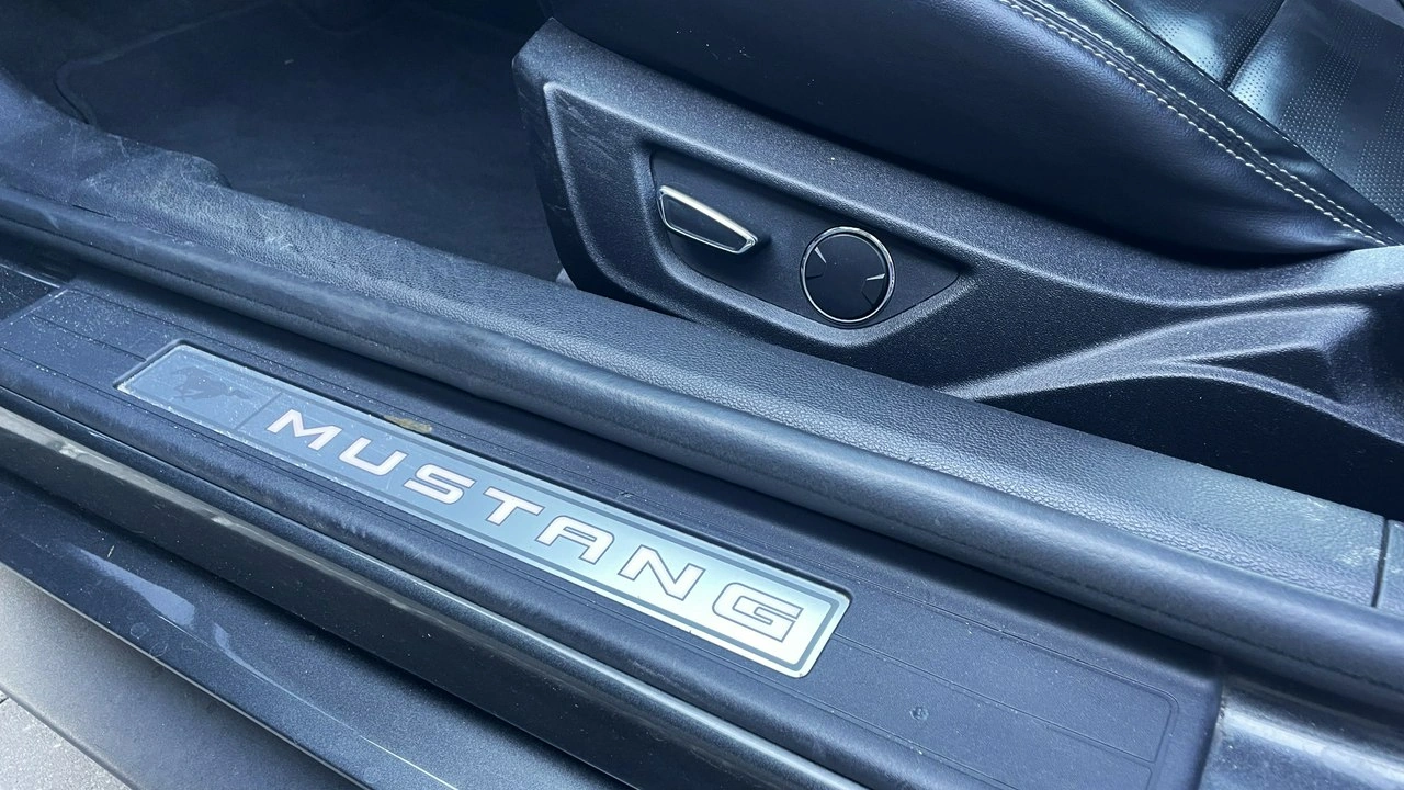 Ford Mustang - Zdjęcie 13