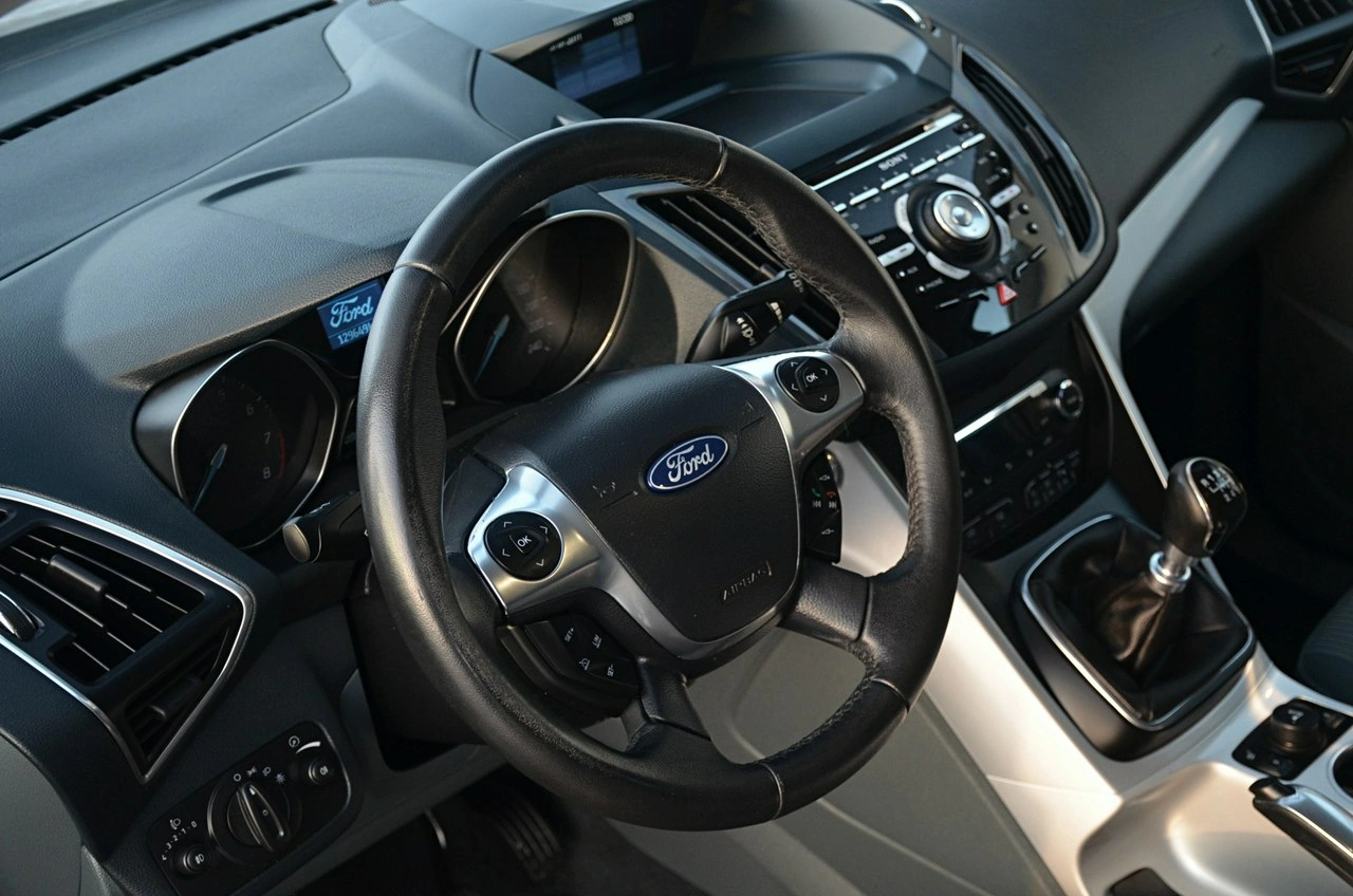 Ford C-MAX - Zdjęcie 14