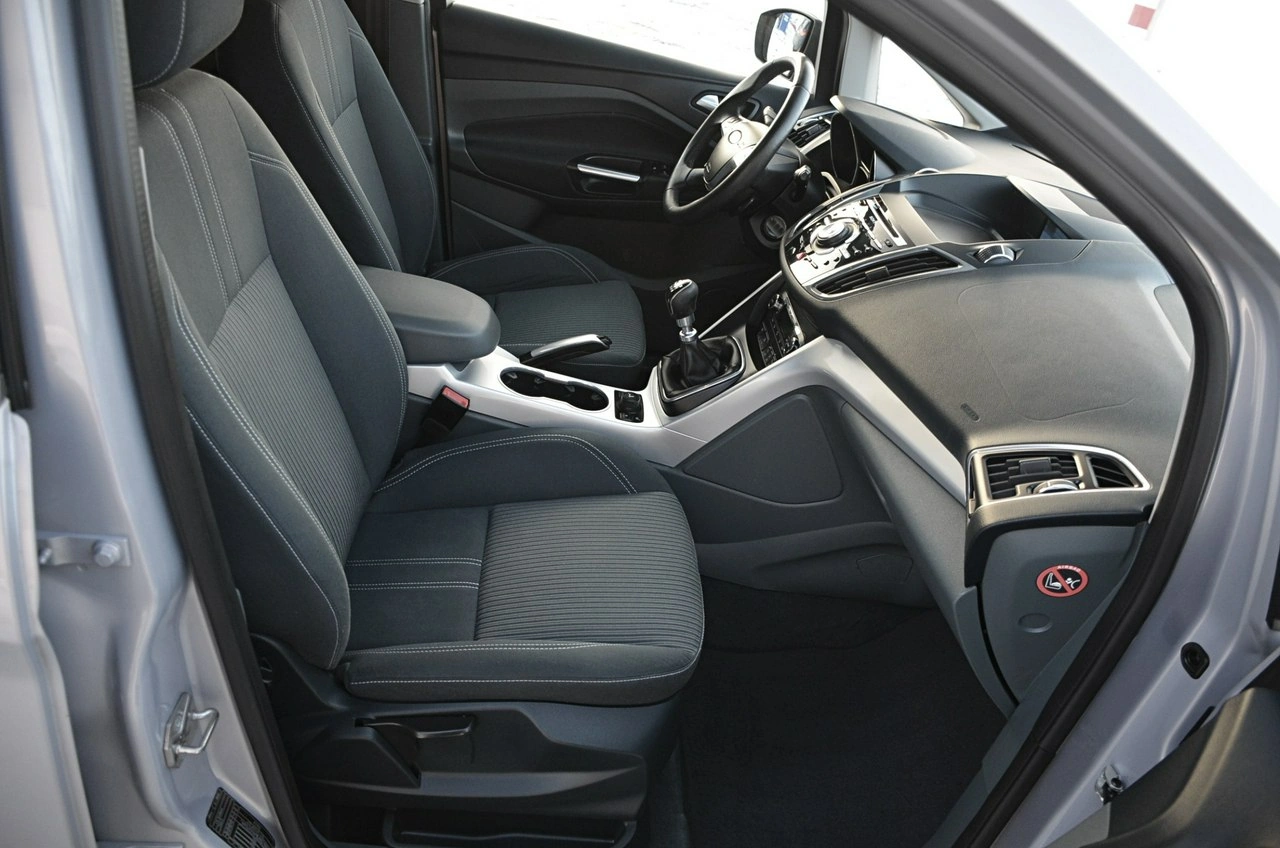 Ford C-MAX - Zdjęcie 24