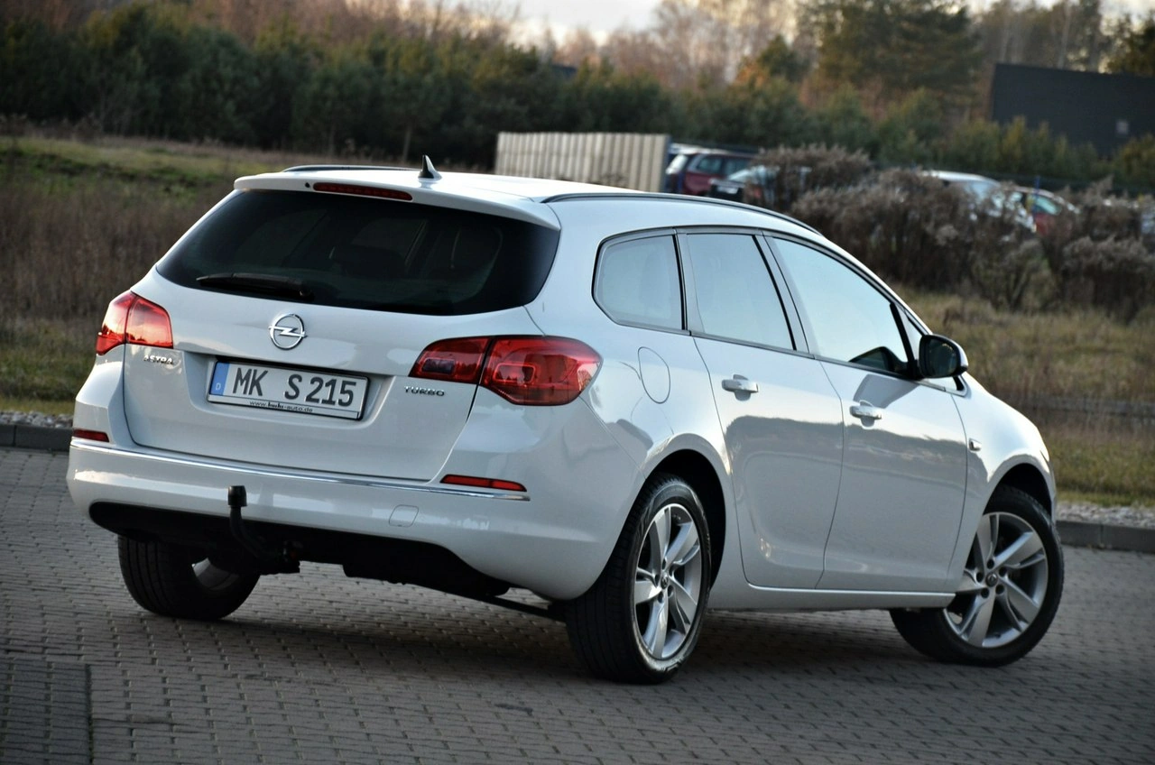 Opel Astra - Zdjęcie 9