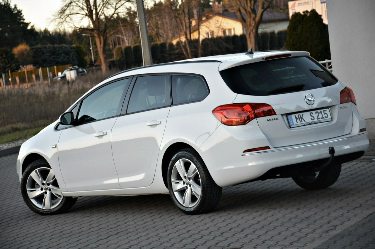 Opel Astra - Zdjęcie 12