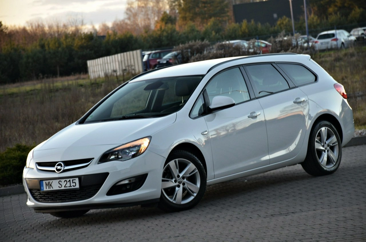 Opel Astra - Zdjęcie 6