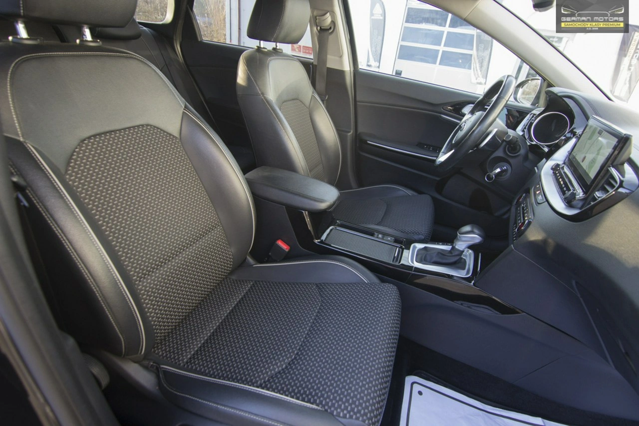 Kia Ceed - Zdjęcie 31