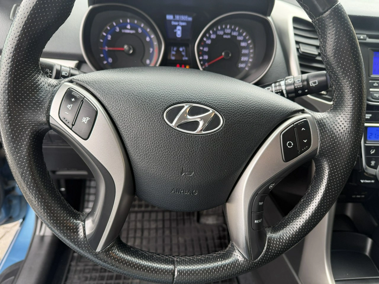 Hyundai i30 - Zdjęcie 17