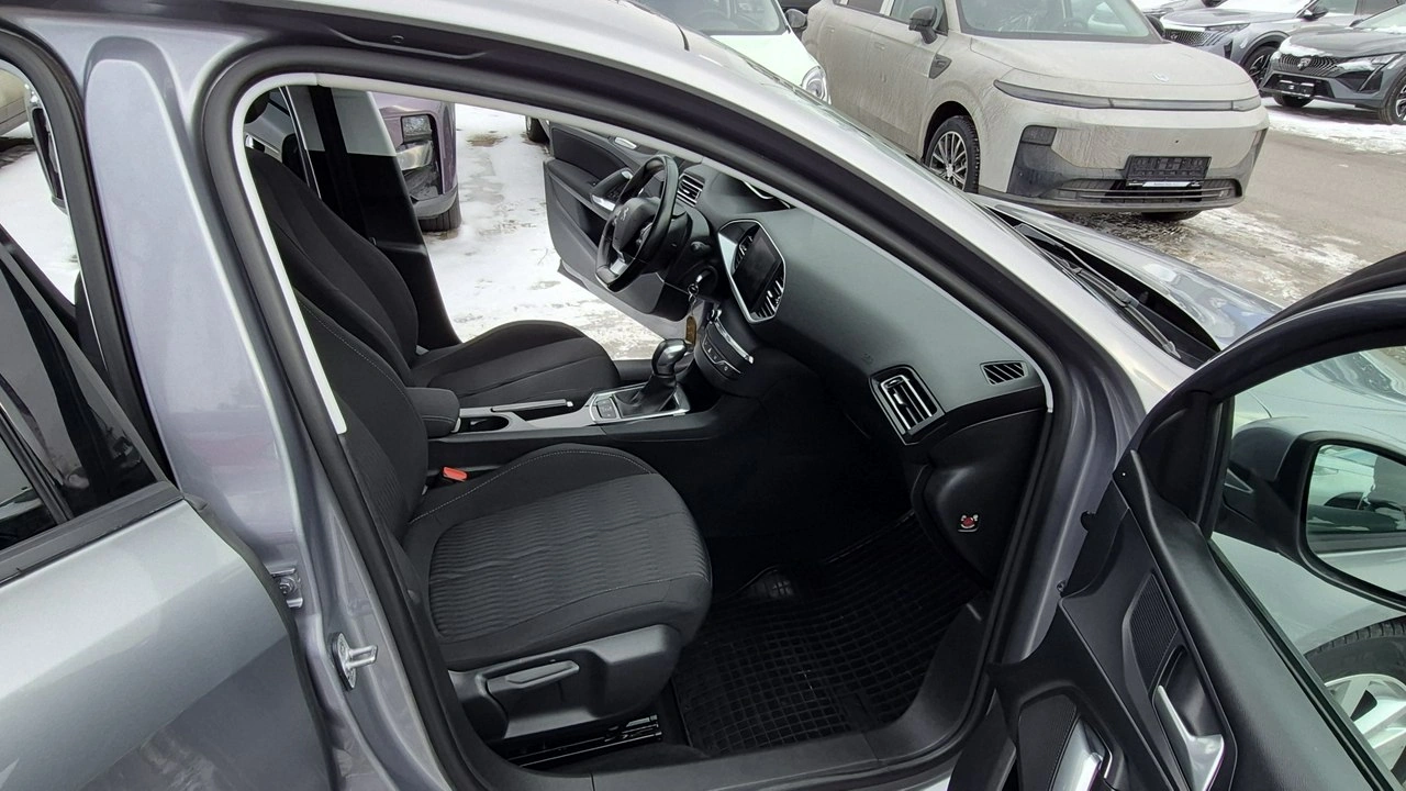 Peugeot 308 - Zdjęcie 7