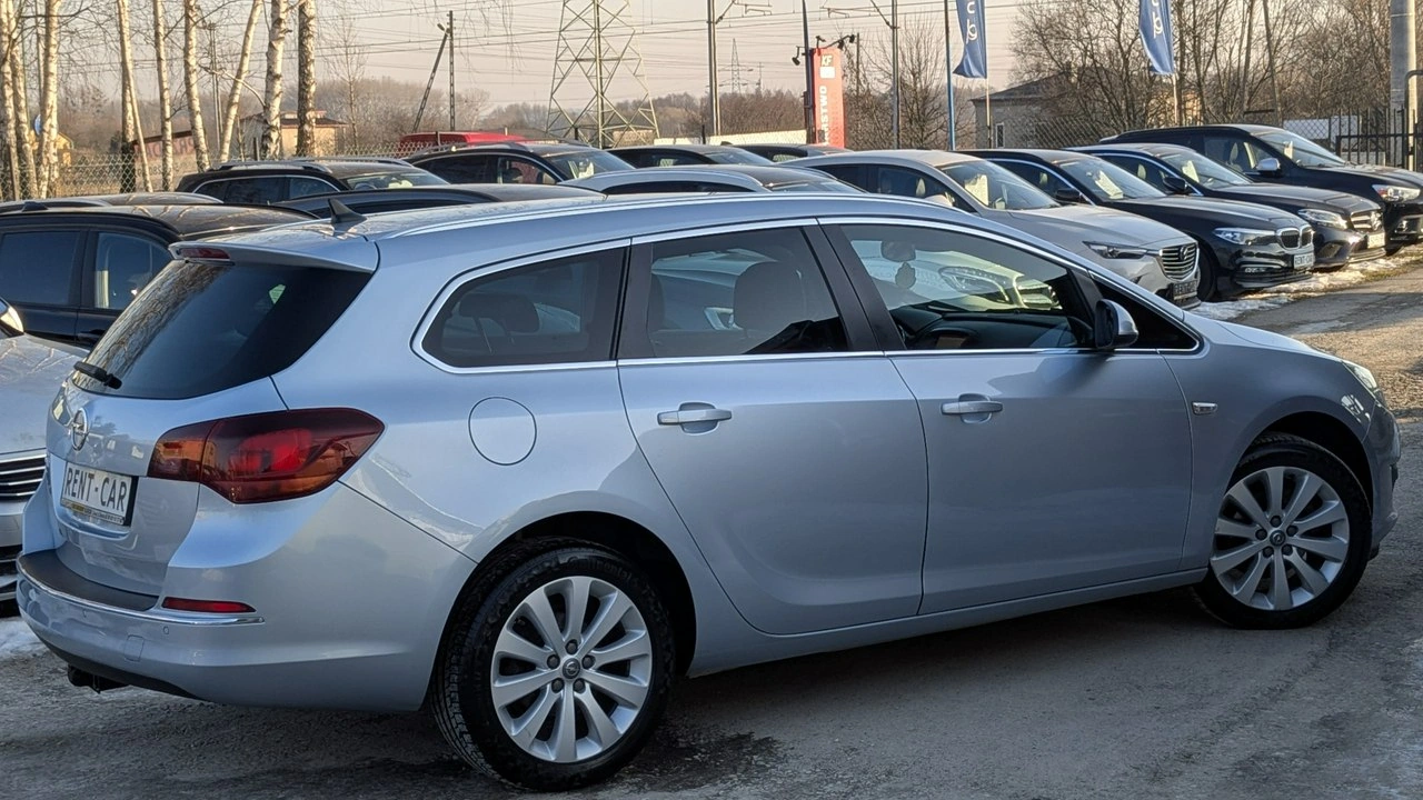 Opel Astra - Zdjęcie 9