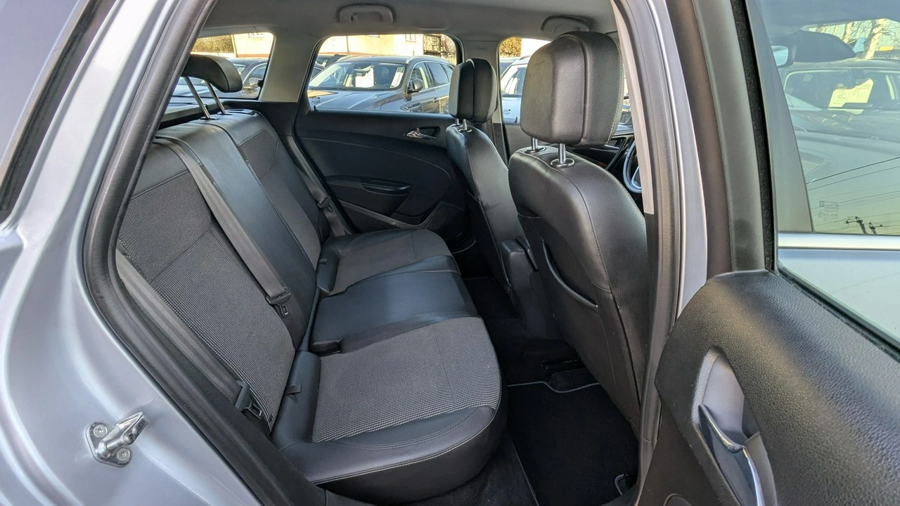 Opel Astra - Zdjęcie 13