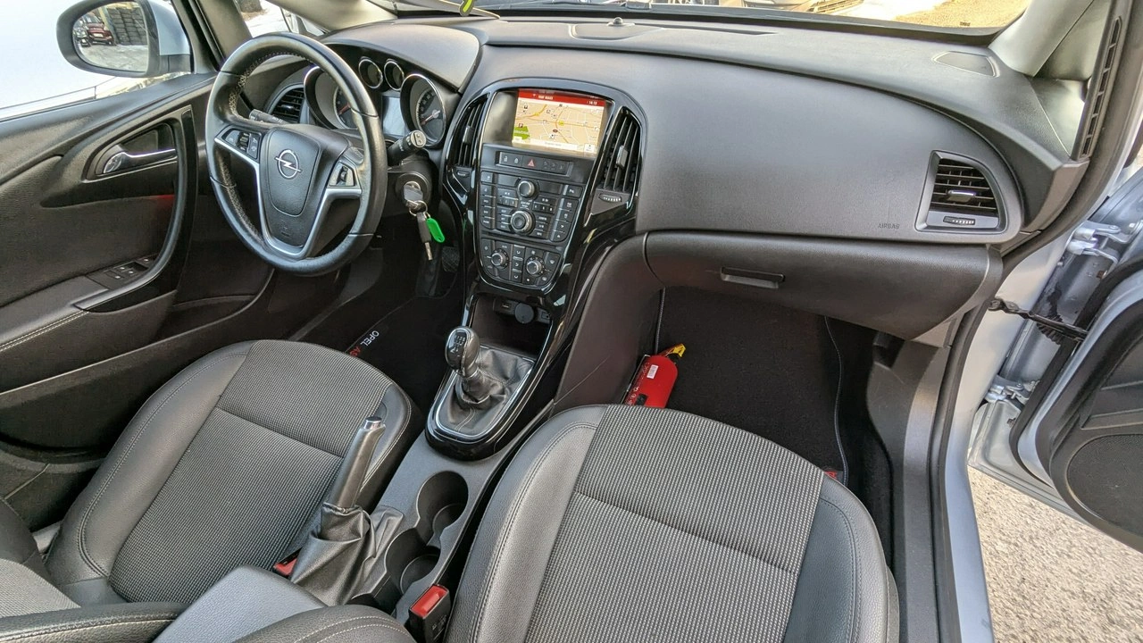 Opel Astra - Zdjęcie 15