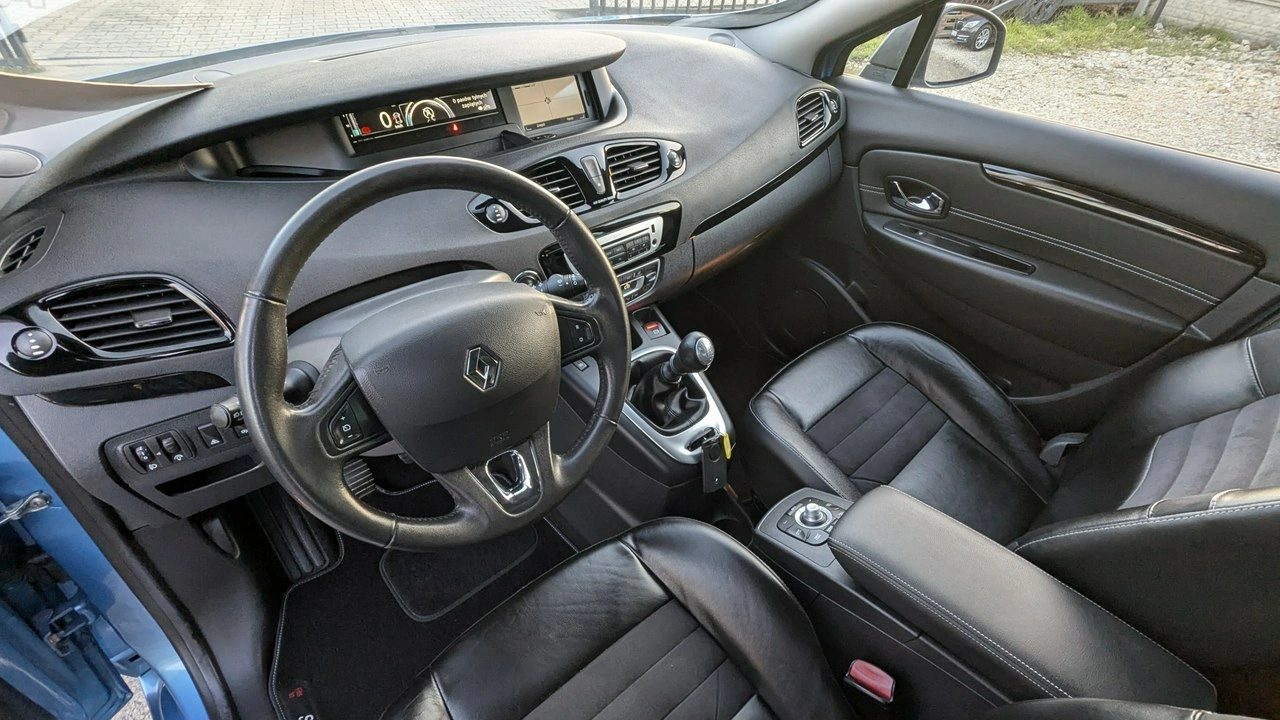 Renault Scenic - Zdjęcie 11