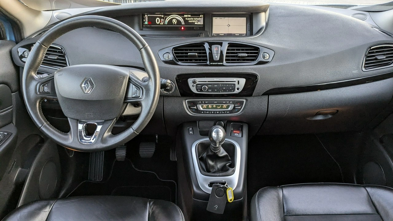 Renault Scenic - Zdjęcie 19
