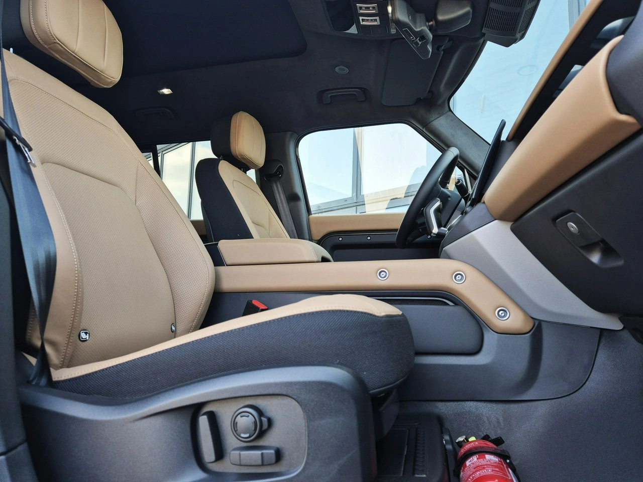 Land Rover Defender - Zdjęcie 25