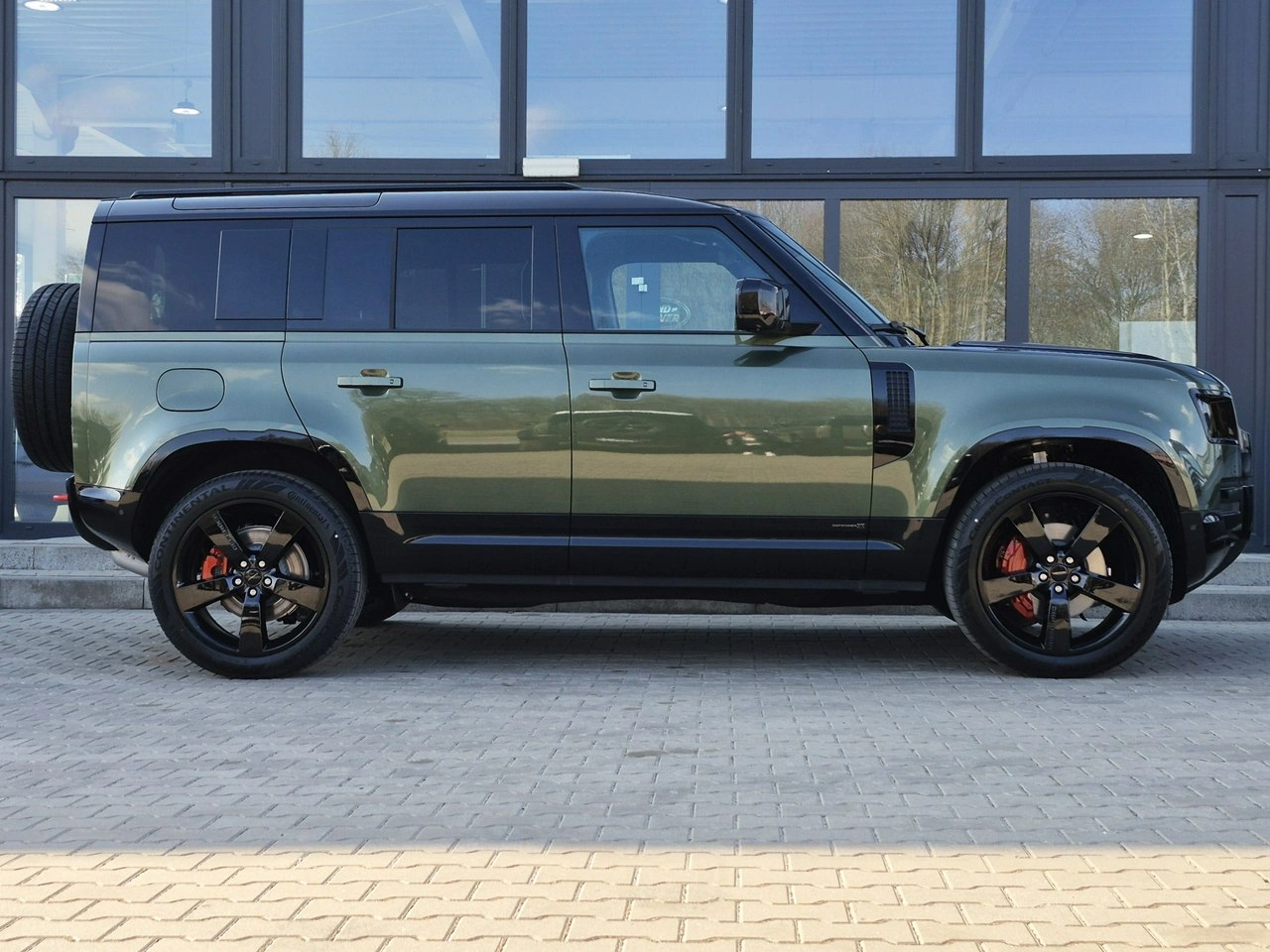 Land Rover Defender - Zdjęcie 4