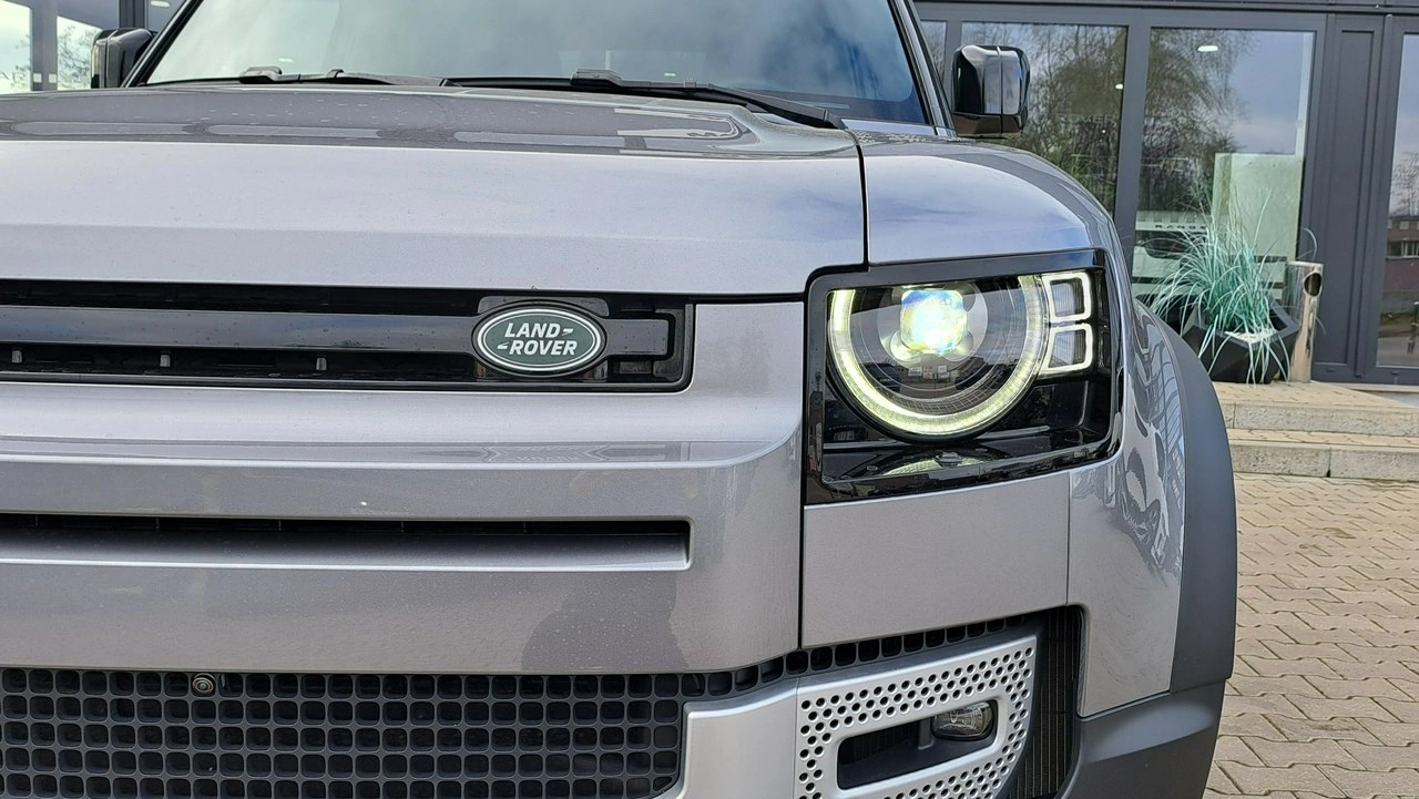 Land Rover Defender - Zdjęcie 10