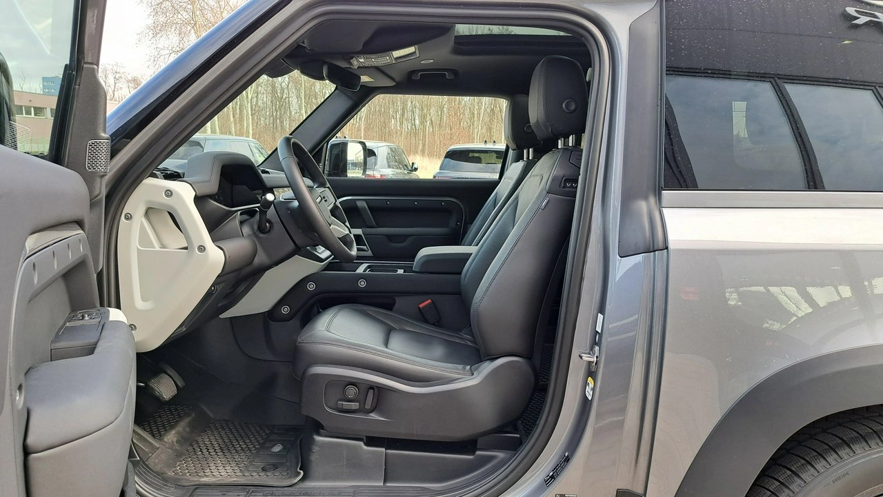 Land Rover Defender - Zdjęcie 15
