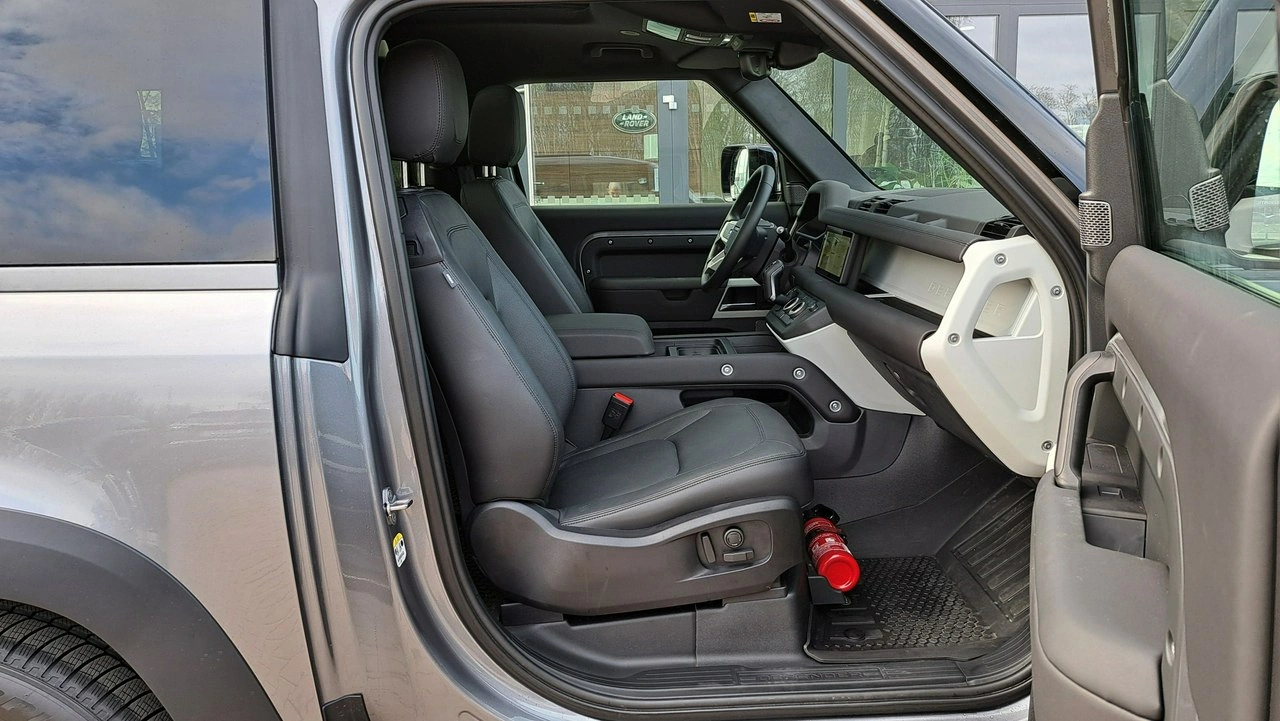 Land Rover Defender - Zdjęcie 20