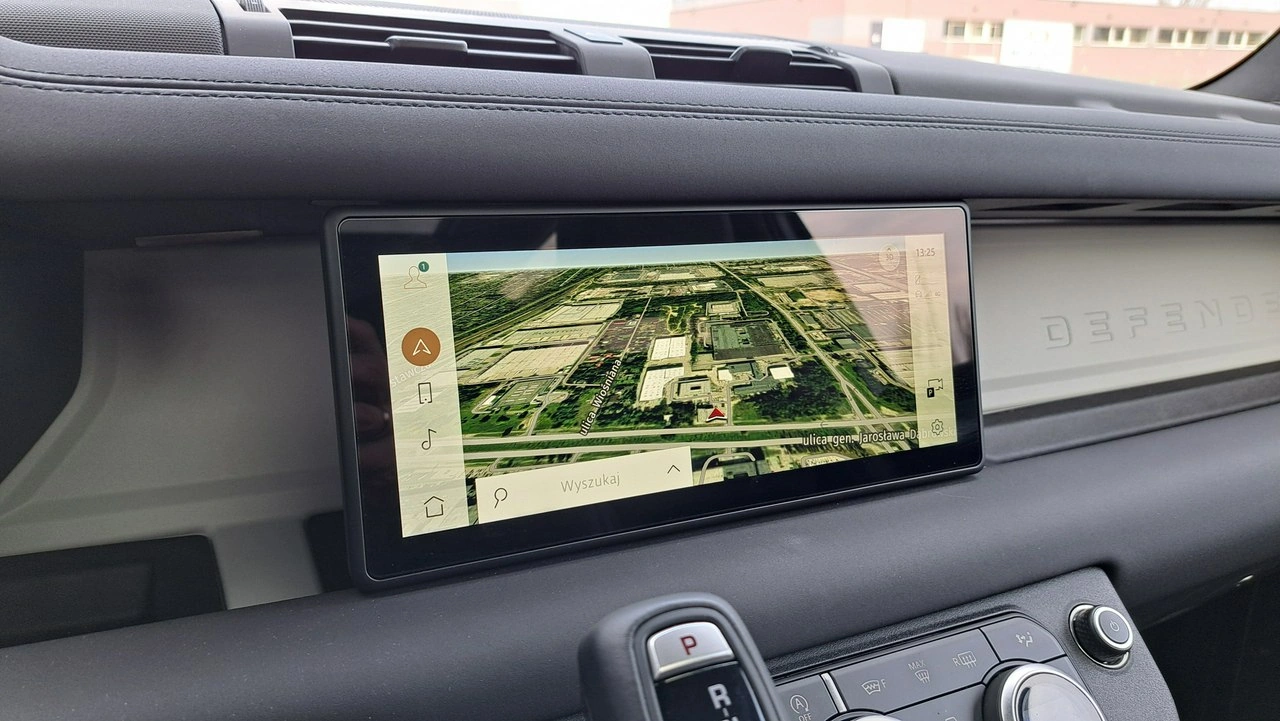 Land Rover Defender - Zdjęcie 28