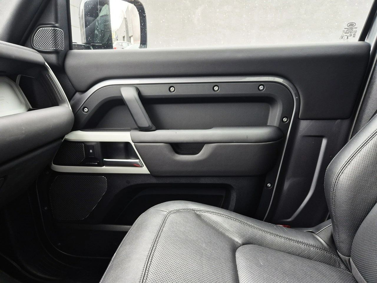 Land Rover Defender - Zdjęcie 32