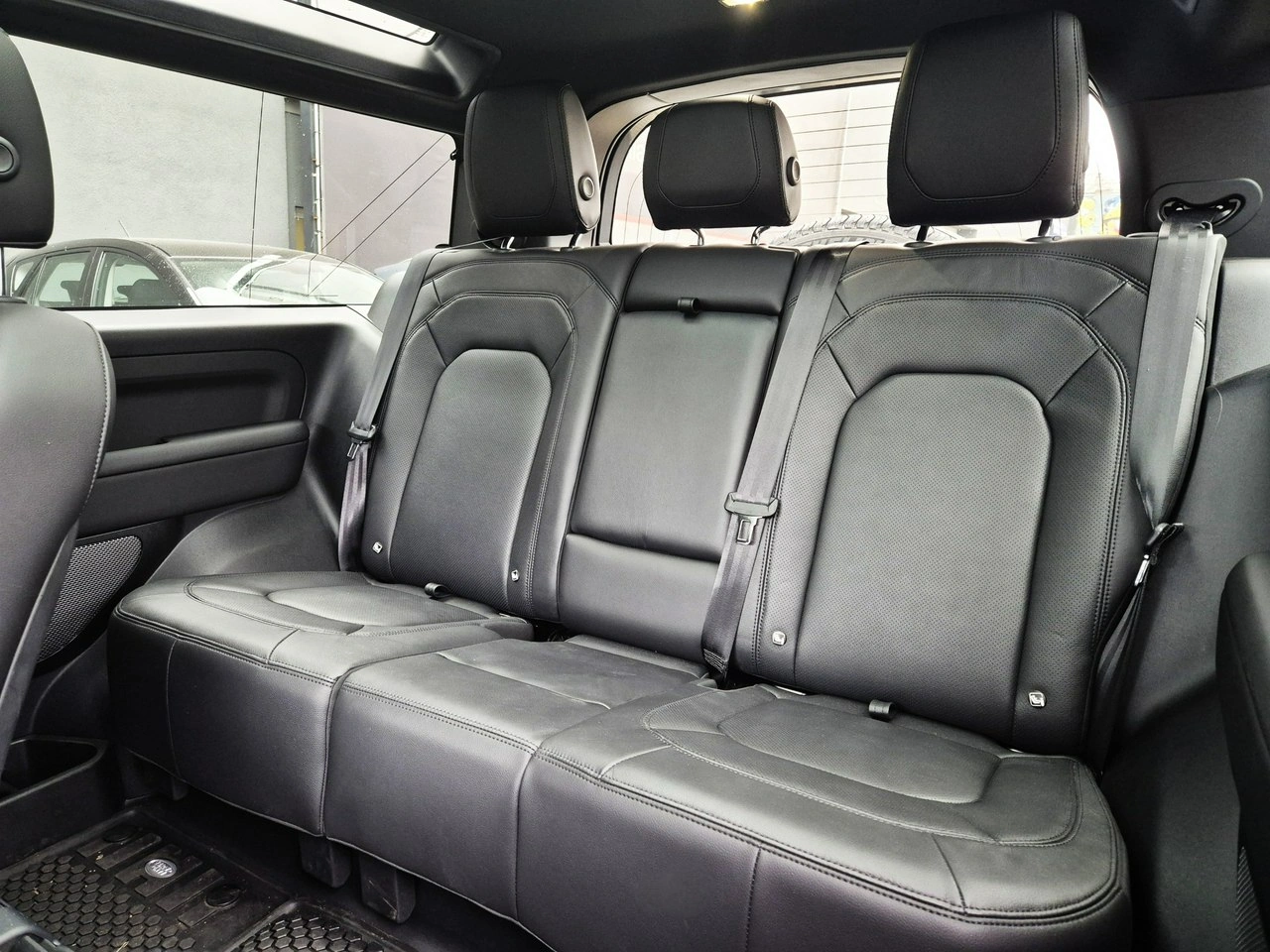 Land Rover Defender - Zdjęcie 34