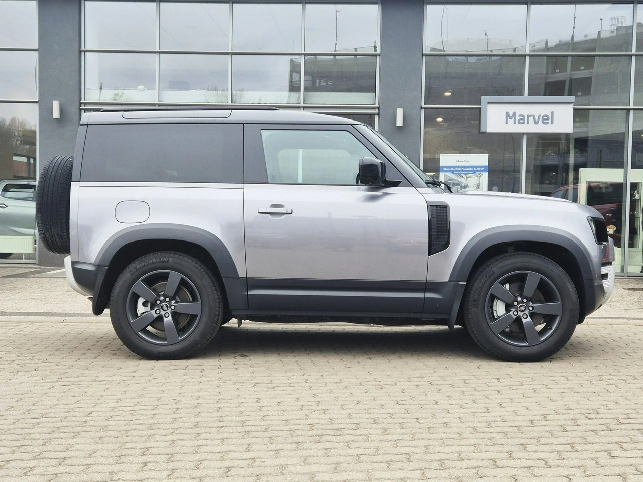 Land Rover Defender - Zdjęcie 5