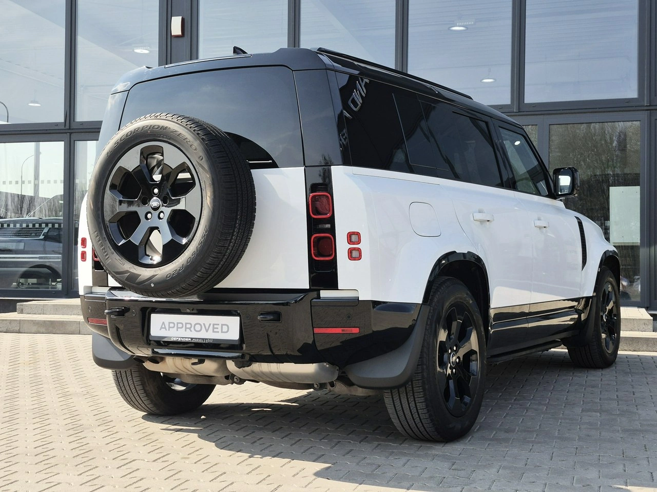 Land Rover Defender - Zdjęcie 11