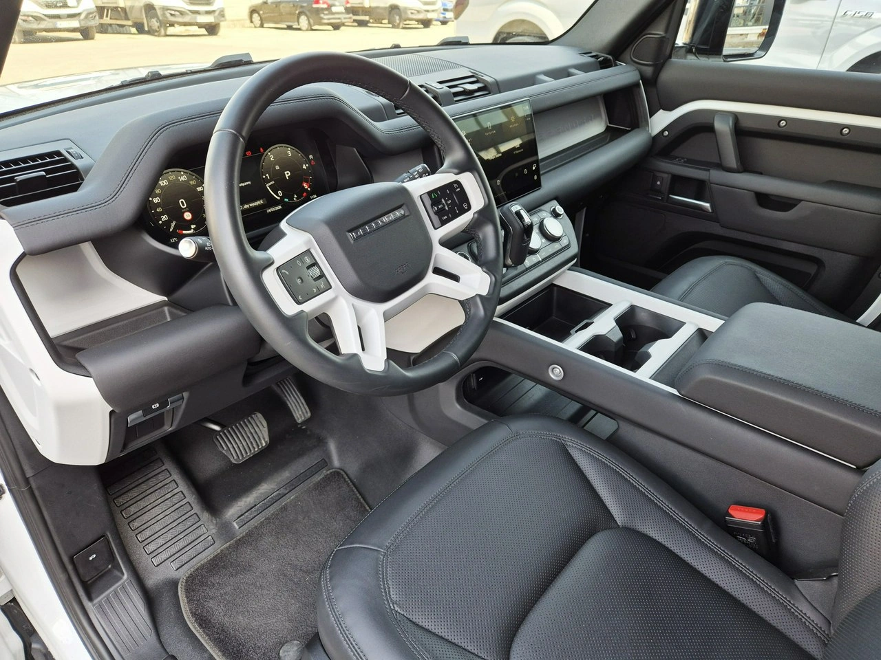 Land Rover Defender - Zdjęcie 12