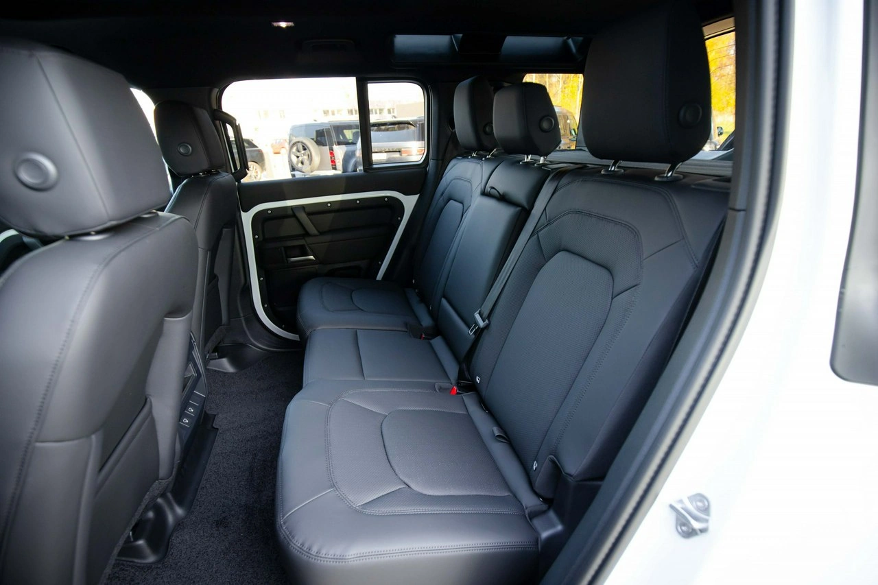 Land Rover Defender - Zdjęcie 13