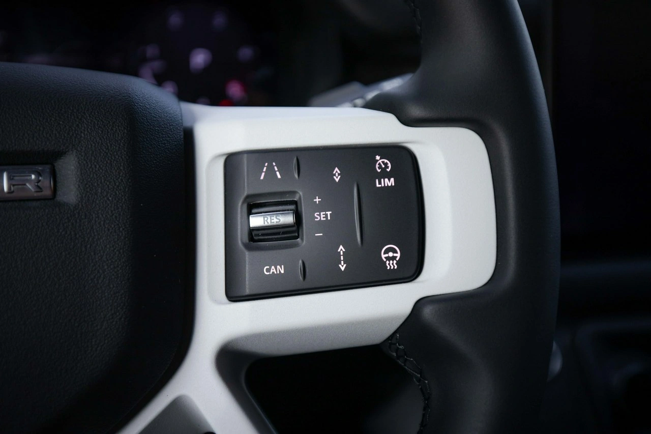 Land Rover Defender - Zdjęcie 18