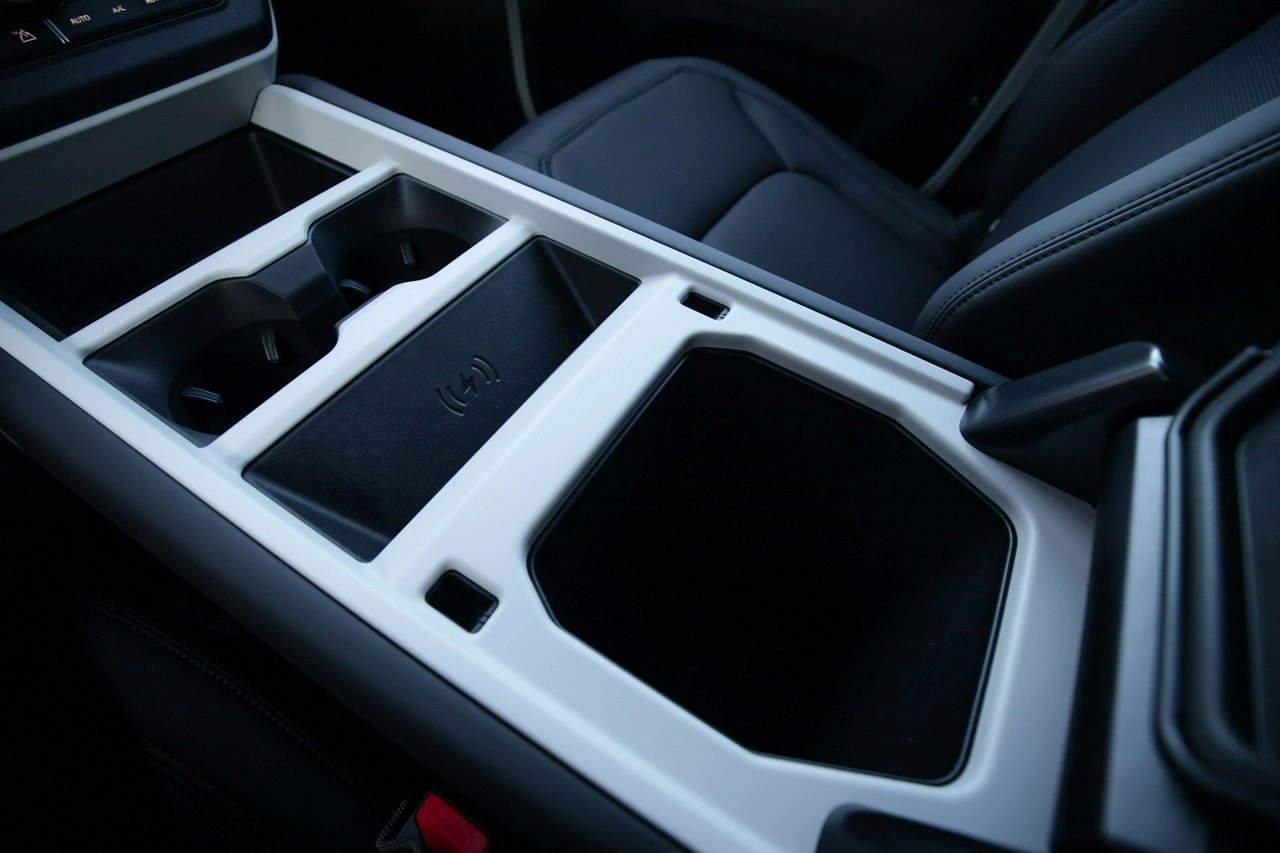 Land Rover Defender - Zdjęcie 24