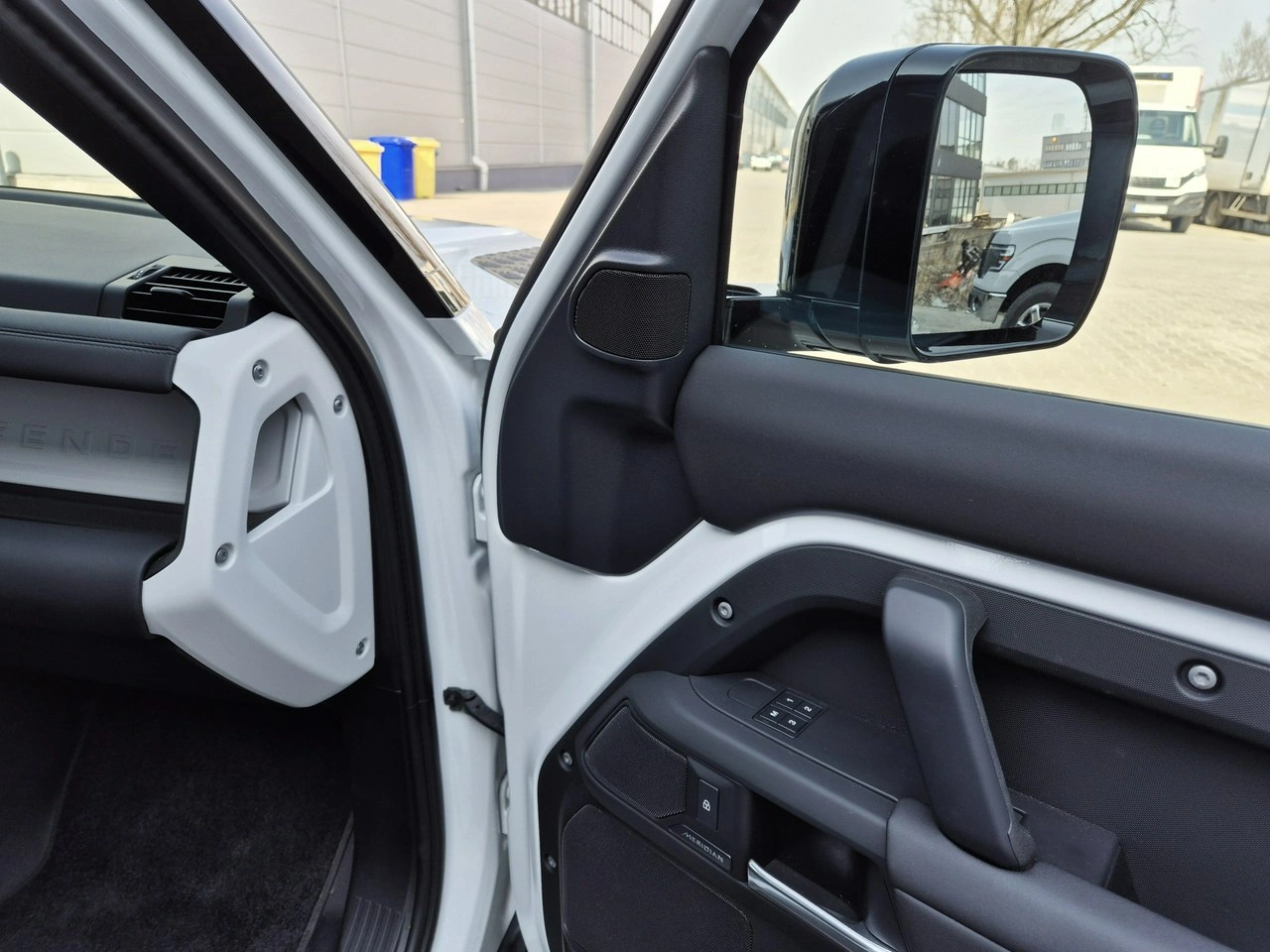 Land Rover Defender - Zdjęcie 33