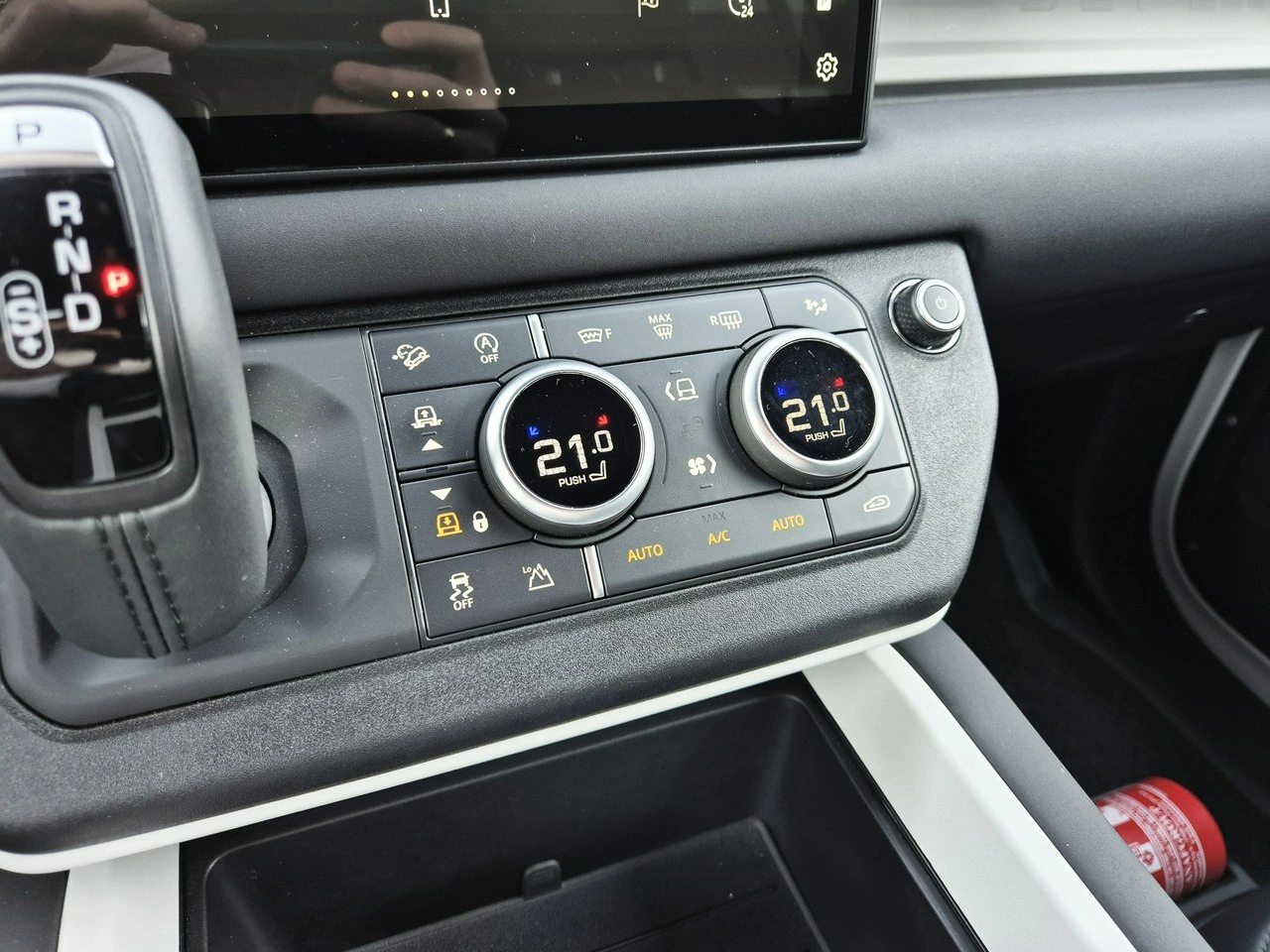 Land Rover Defender - Zdjęcie 42