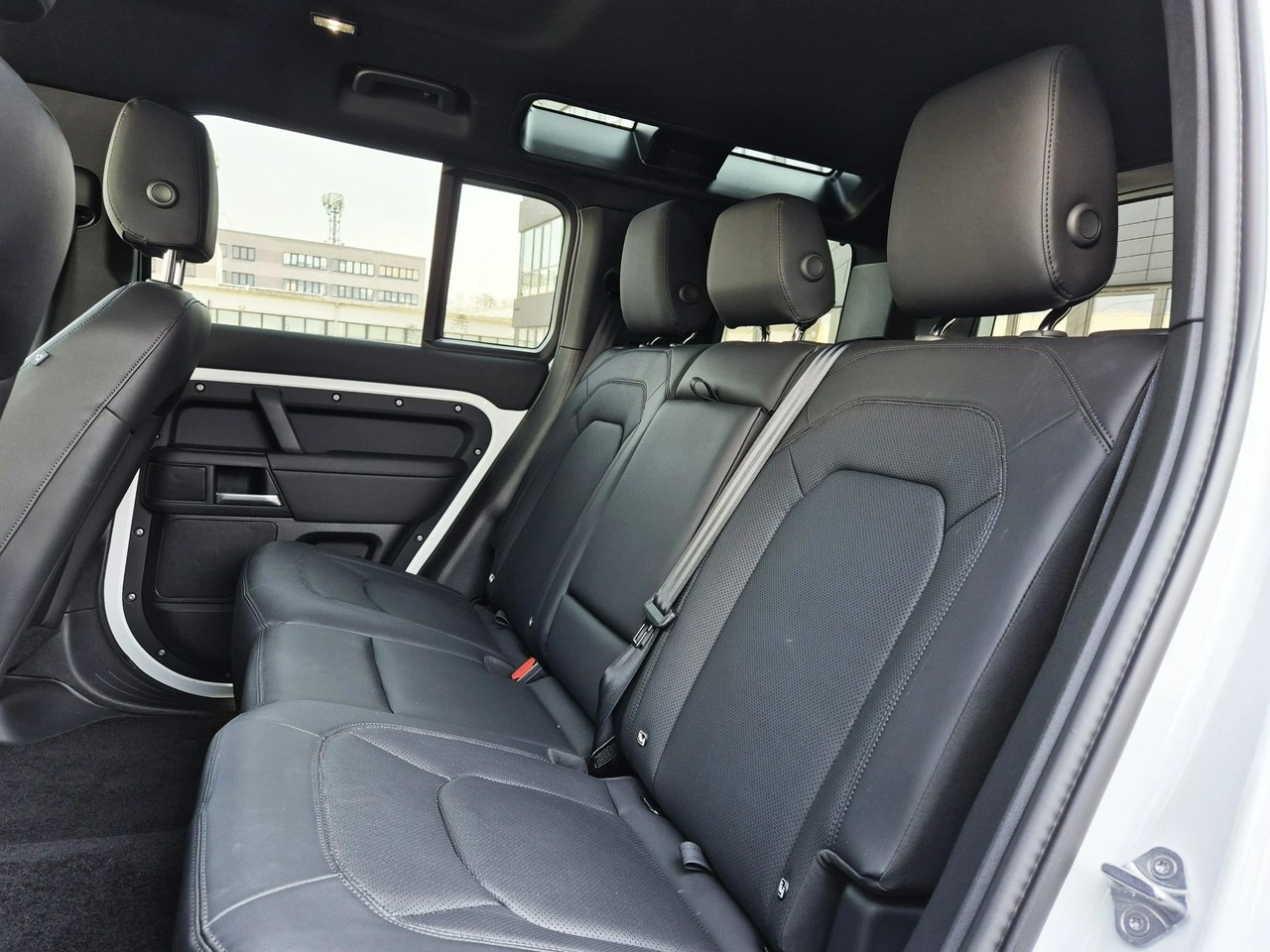 Land Rover Defender - Zdjęcie 51