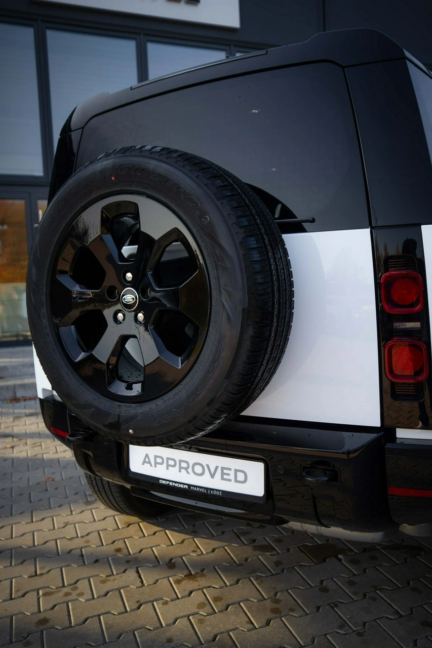 Land Rover Defender - Zdjęcie 8