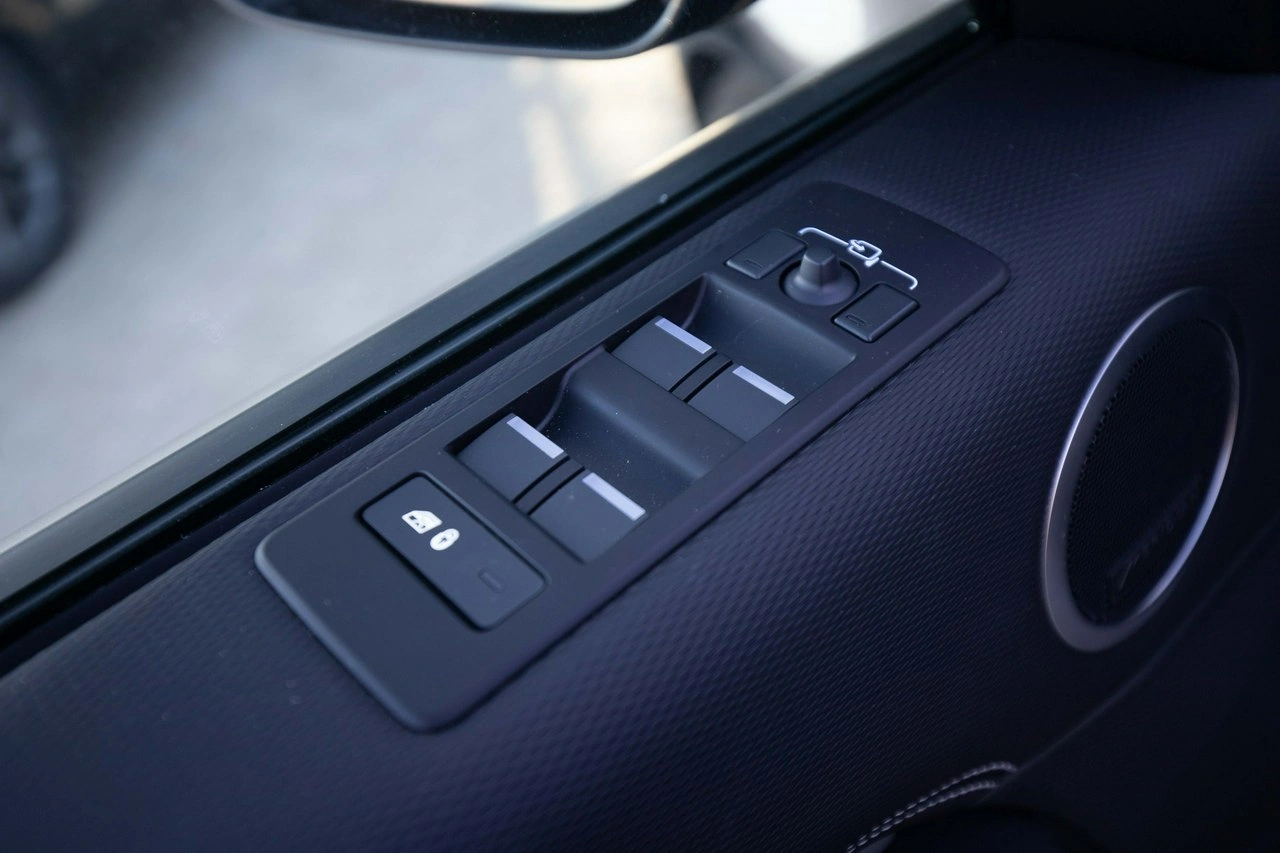 Land Rover Discovery - Zdjęcie 14