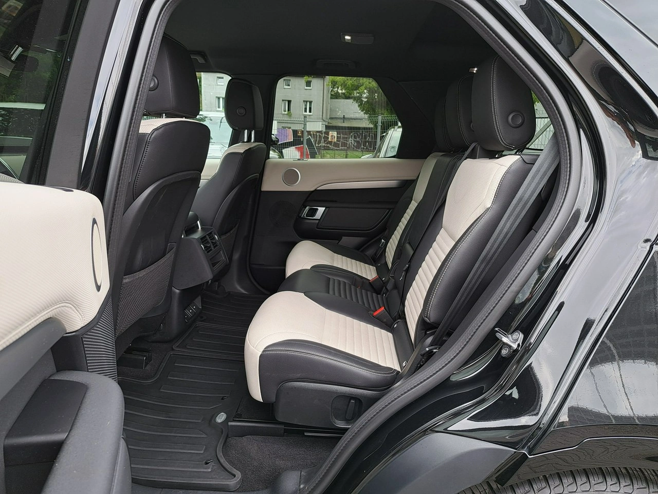 Land Rover Discovery - Zdjęcie 14