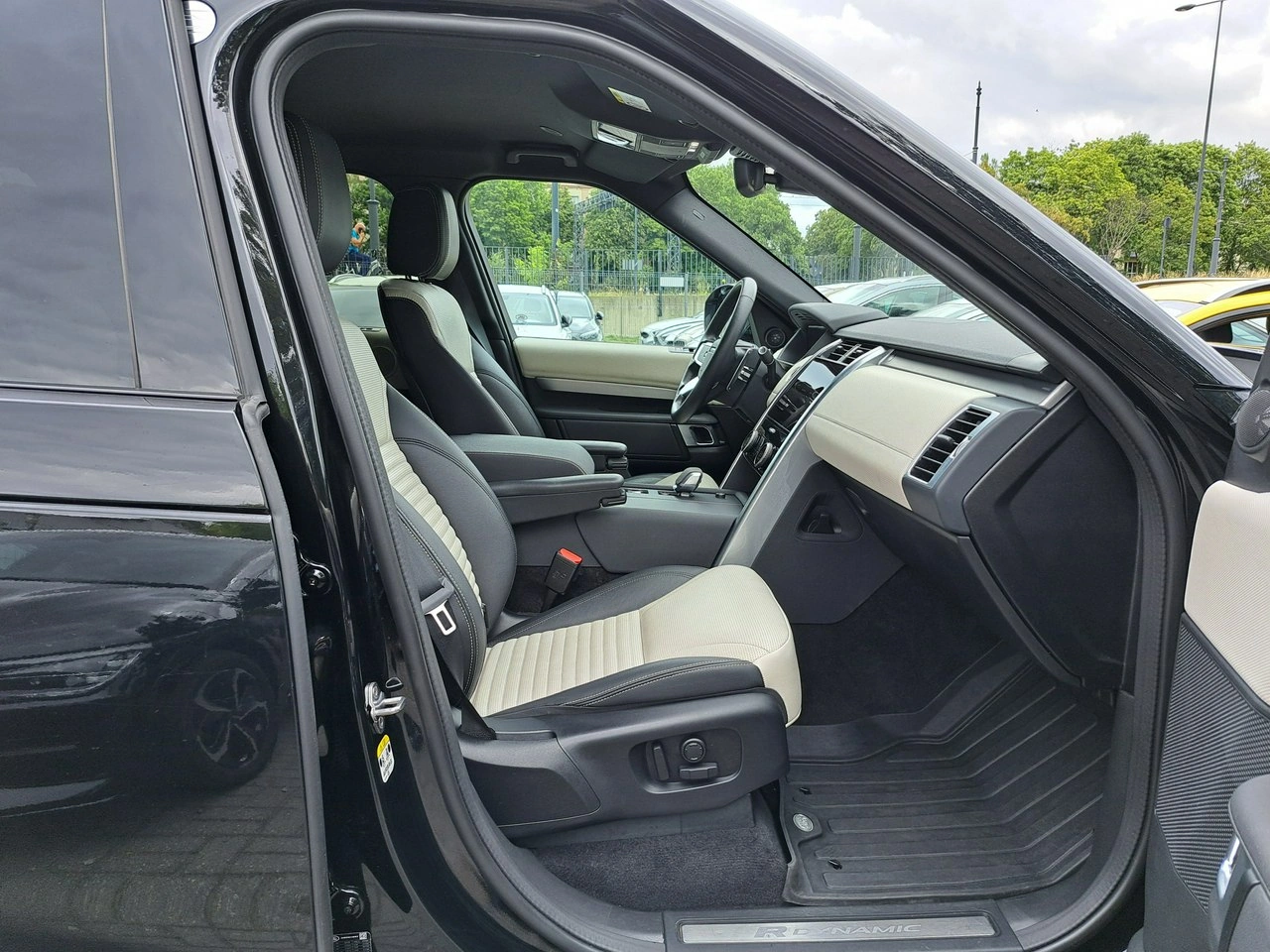 Land Rover Discovery - Zdjęcie 18