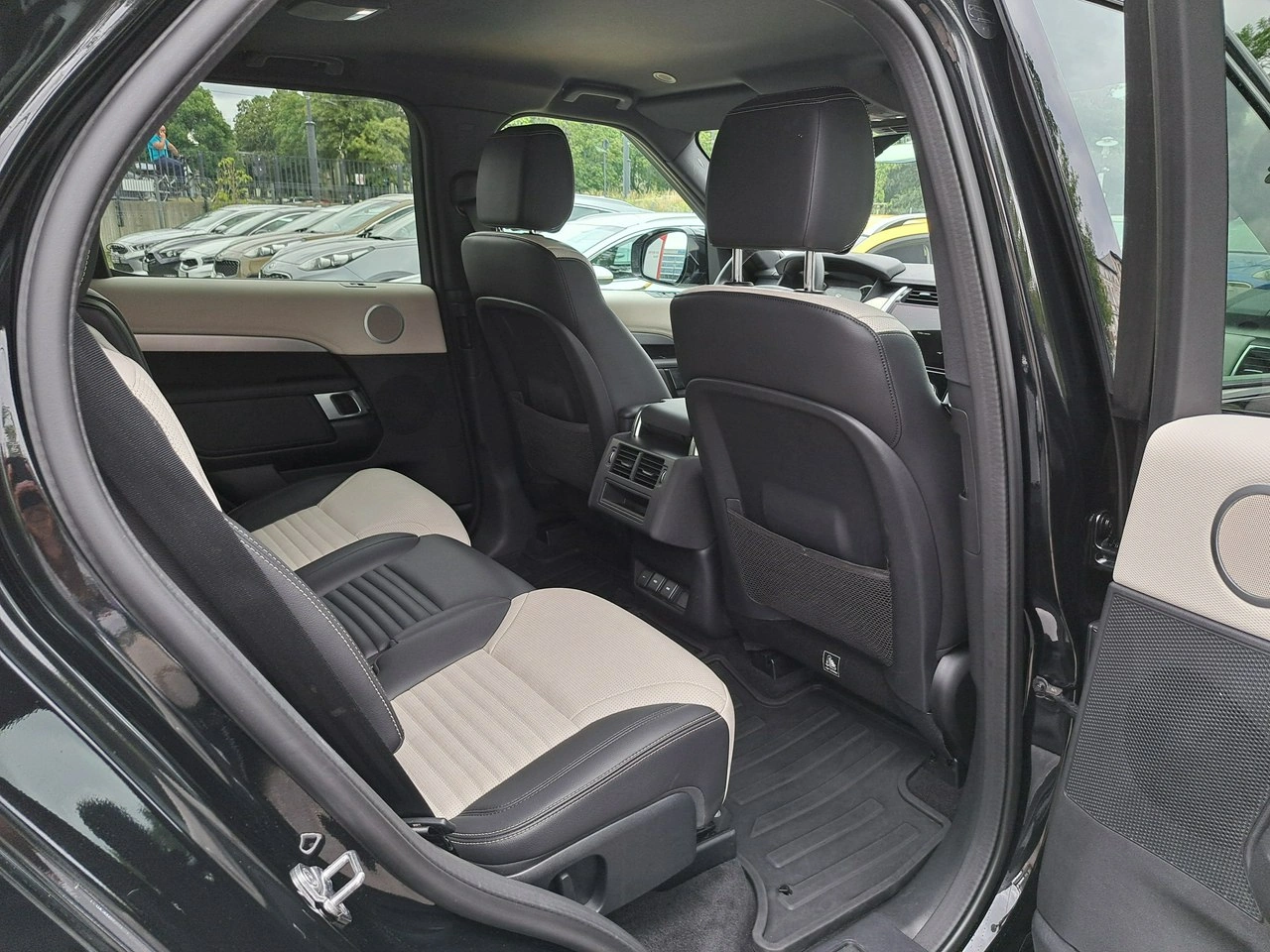 Land Rover Discovery - Zdjęcie 19