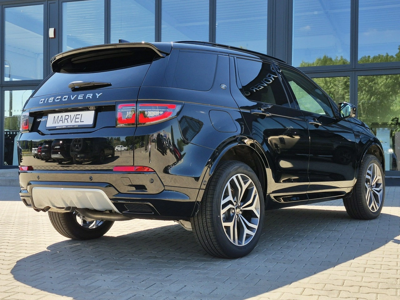 Land Rover Discovery Sport - Zdjęcie 11
