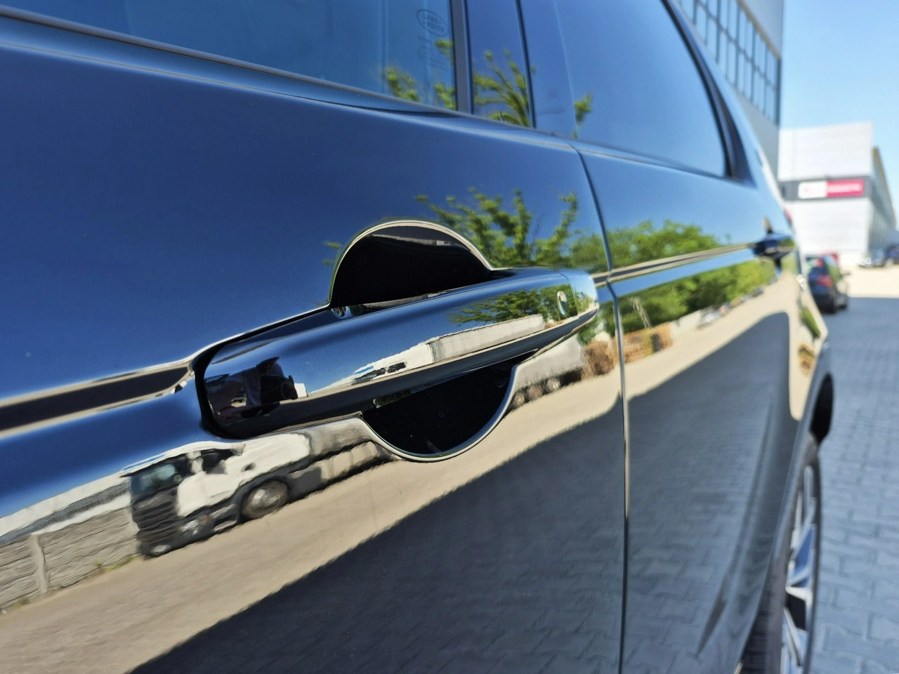 Land Rover Discovery Sport - Zdjęcie 15