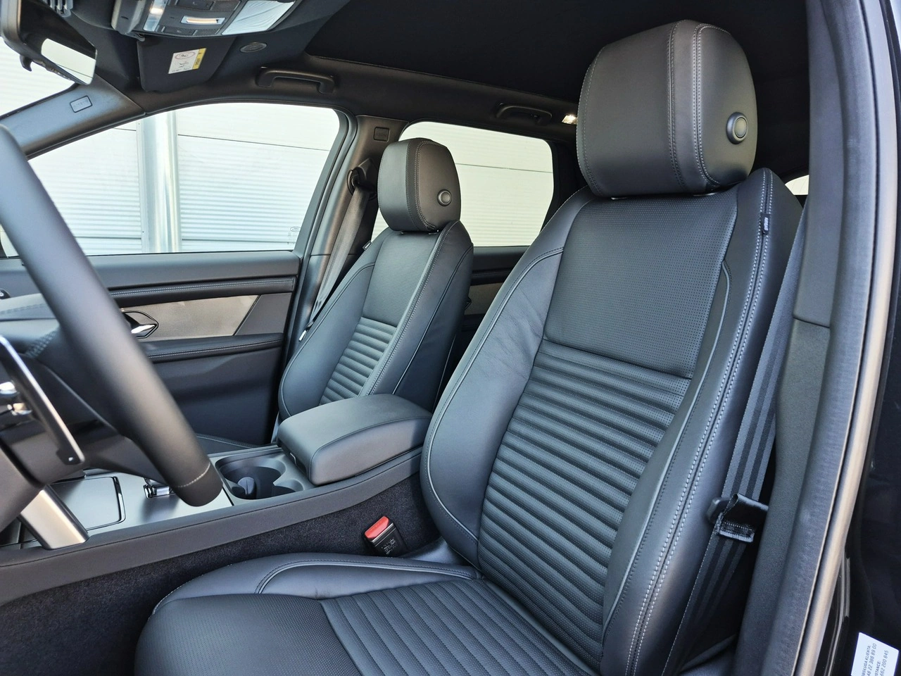 Land Rover Discovery Sport - Zdjęcie 21