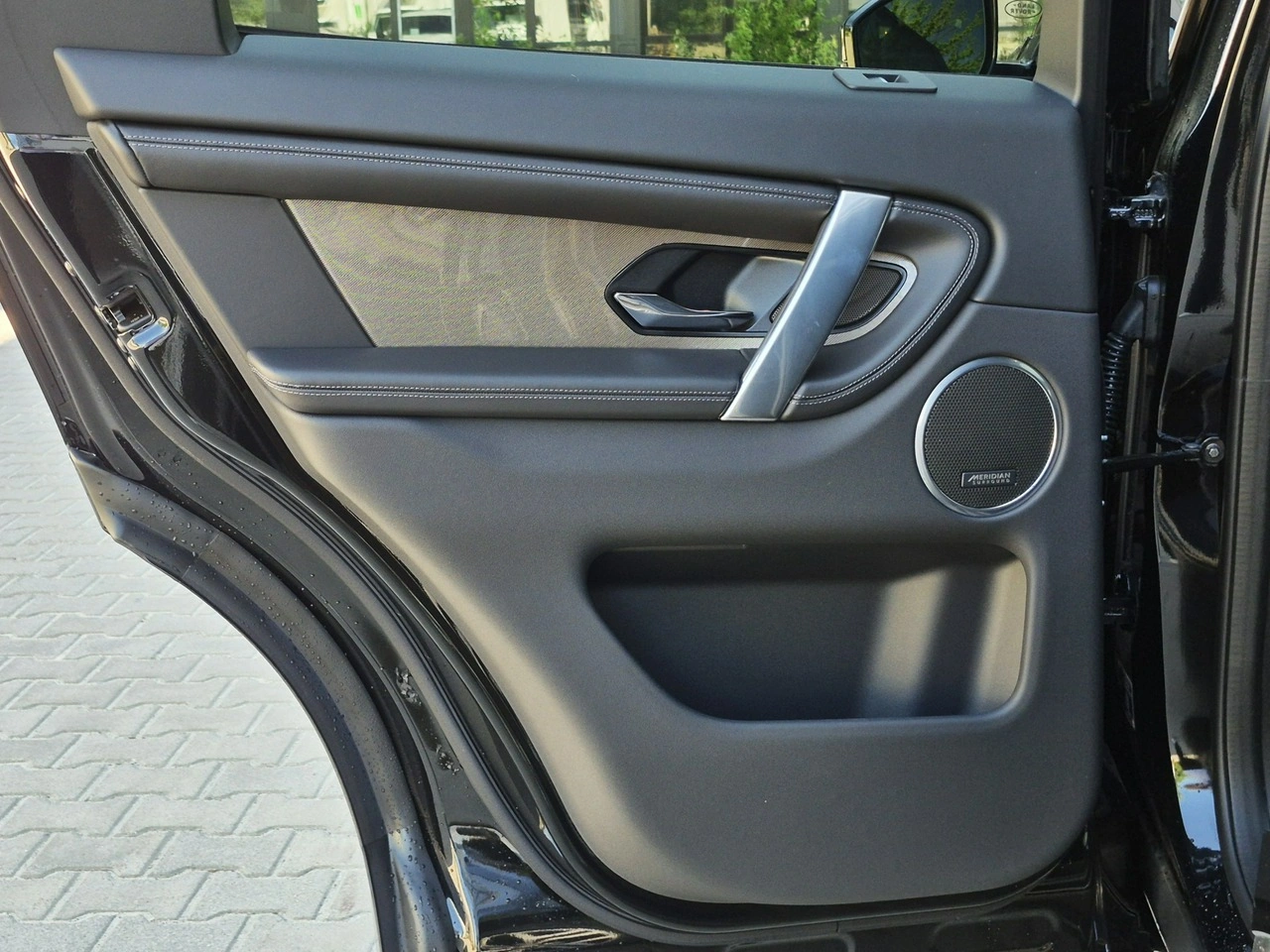 Land Rover Discovery Sport - Zdjęcie 22
