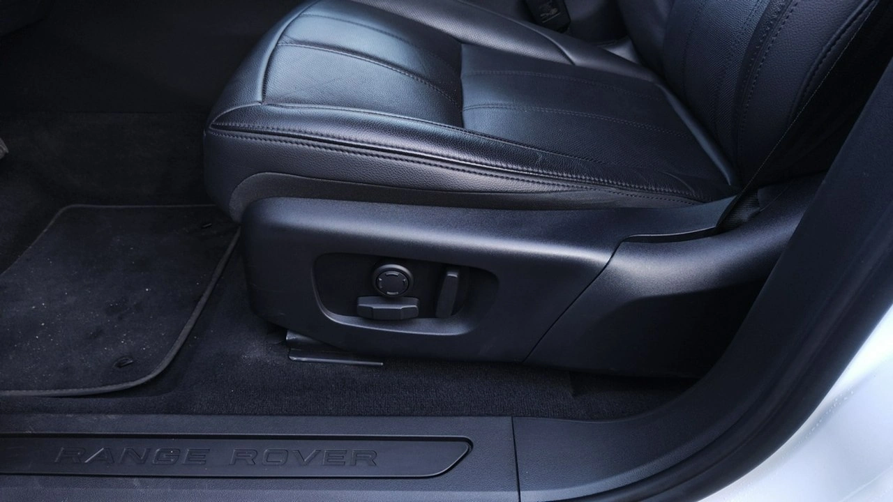 Land Rover Range Rover Evoque - Zdjęcie 23