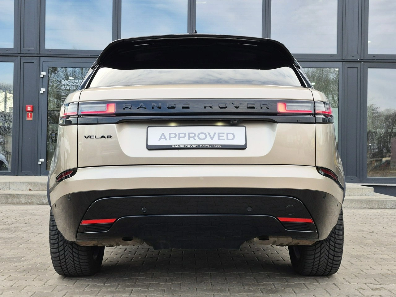 Land Rover Range Rover Velar - Zdjęcie 10