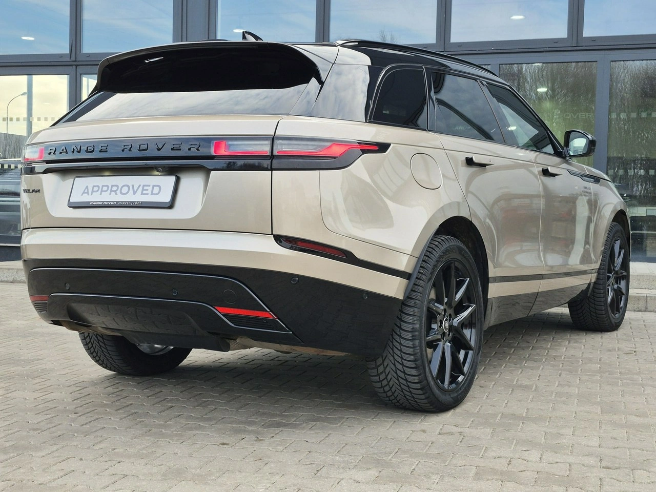 Land Rover Range Rover Velar - Zdjęcie 11