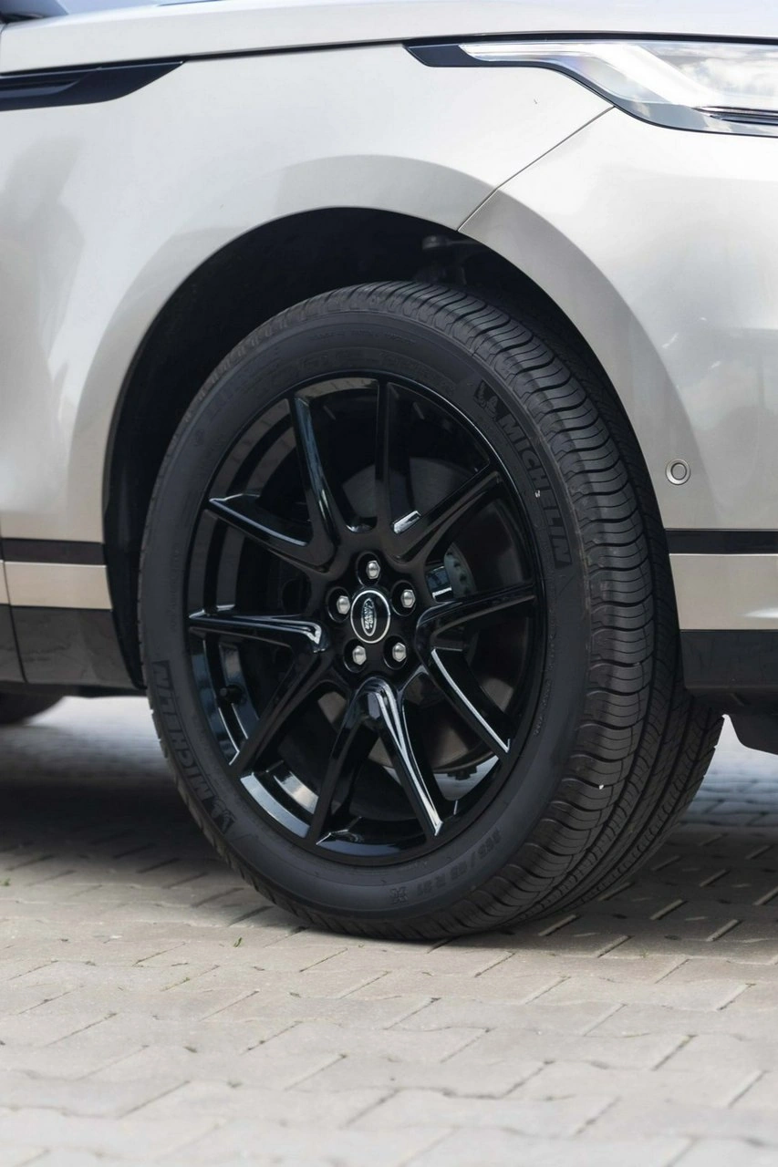 Land Rover Range Rover Velar - Zdjęcie 12