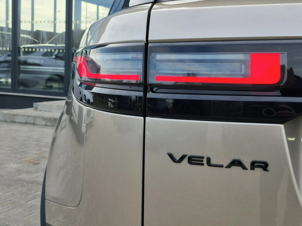 Land Rover Range Rover Velar - Zdjęcie 13