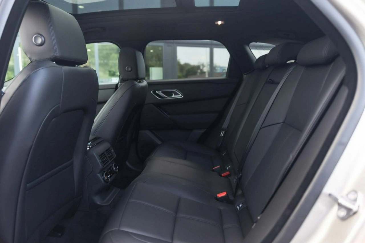 Land Rover Range Rover Velar - Zdjęcie 17