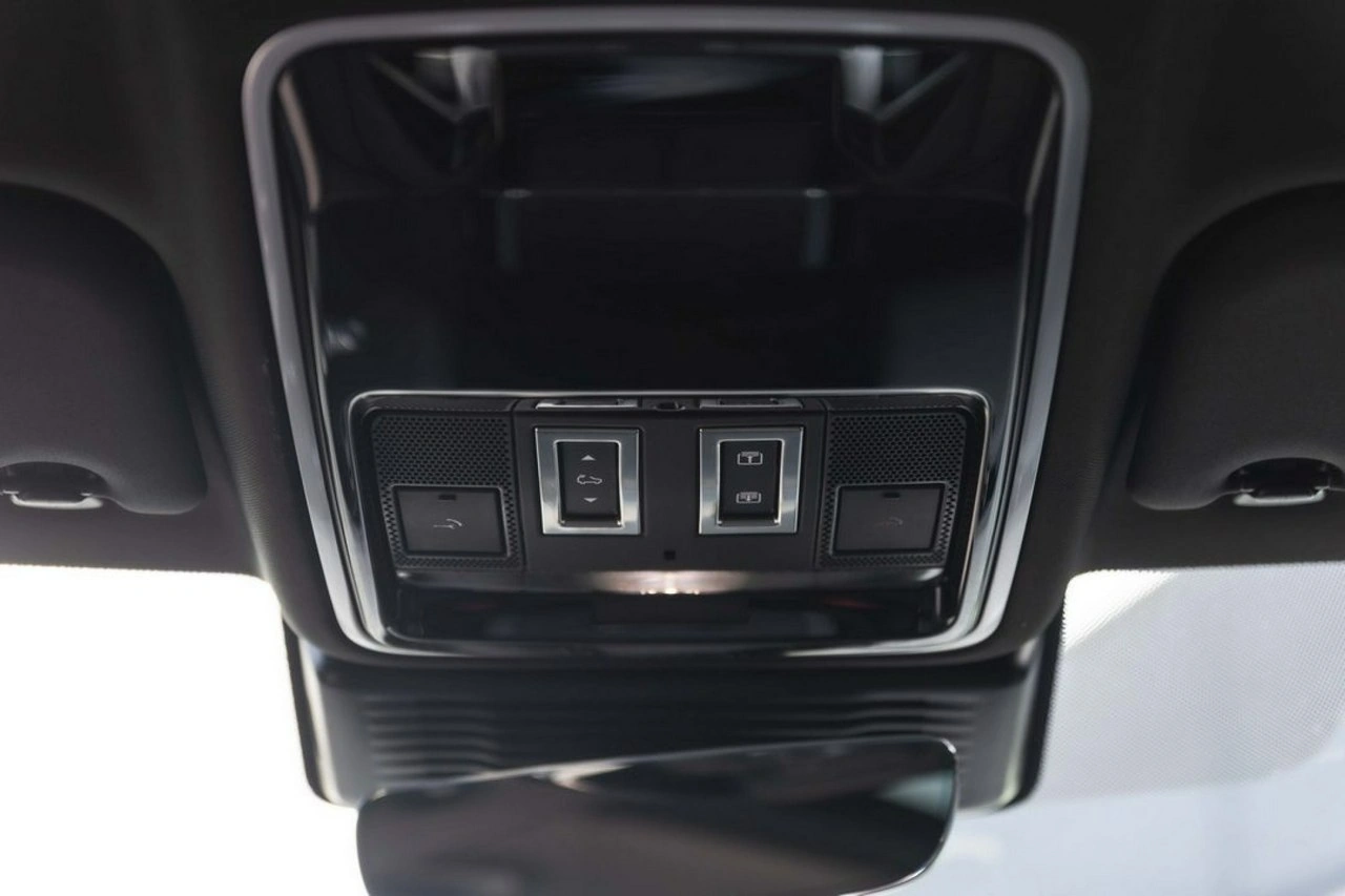 Land Rover Range Rover Velar - Zdjęcie 19