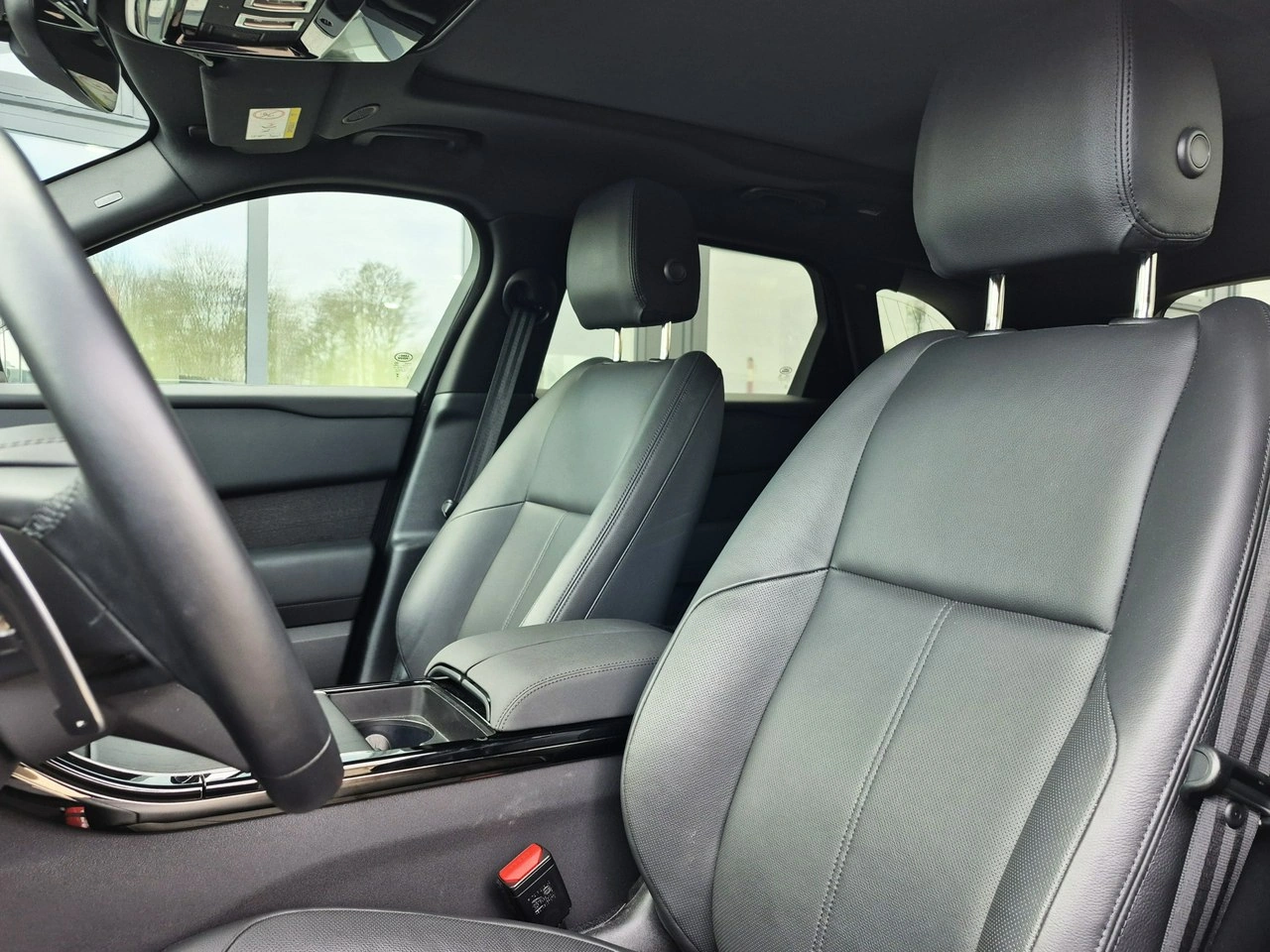 Land Rover Range Rover Velar - Zdjęcie 21